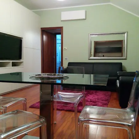 Lari Apartment Baveno